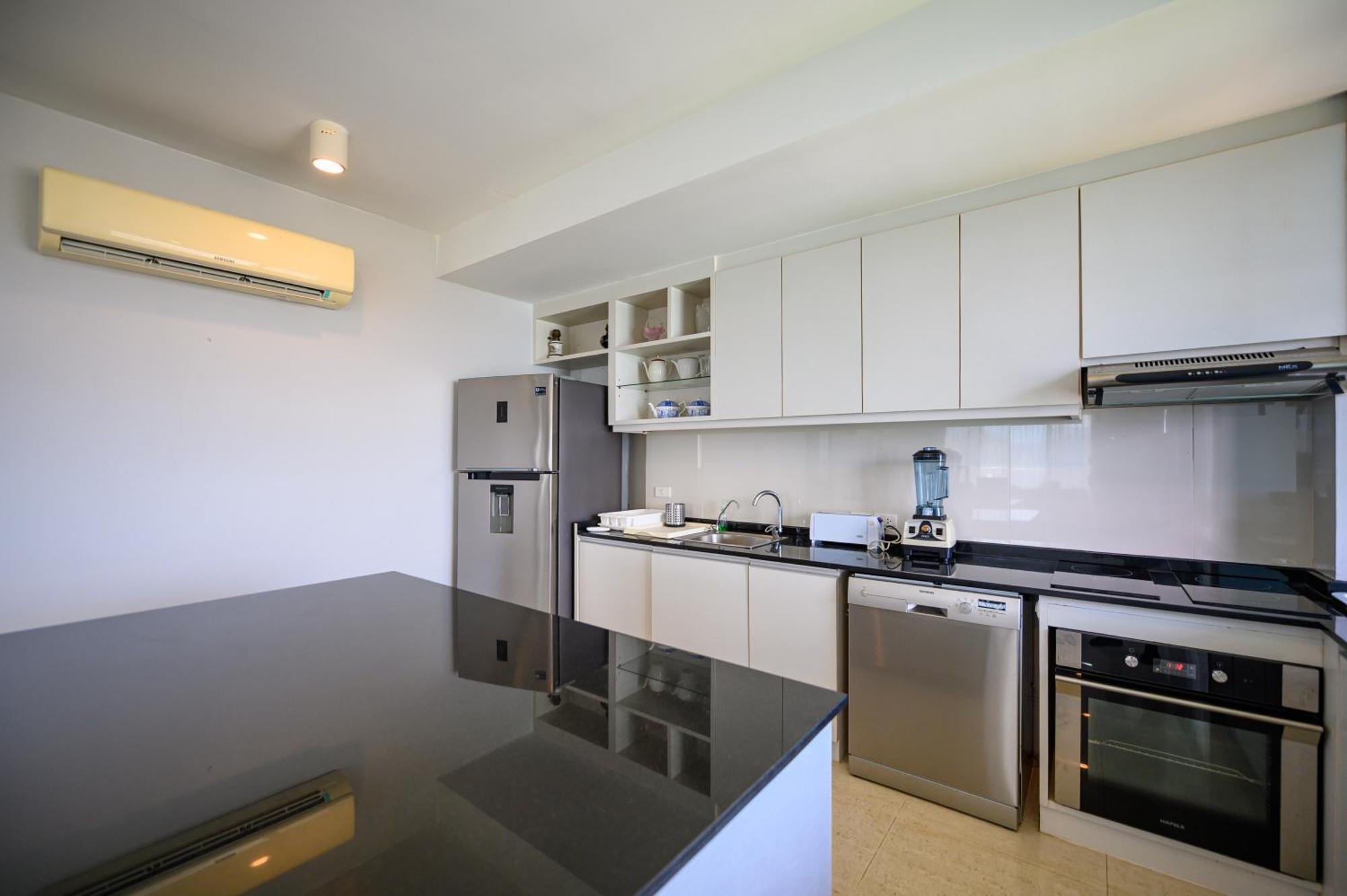 6Th Avenue Surin Beach מראה חיצוני תמונה